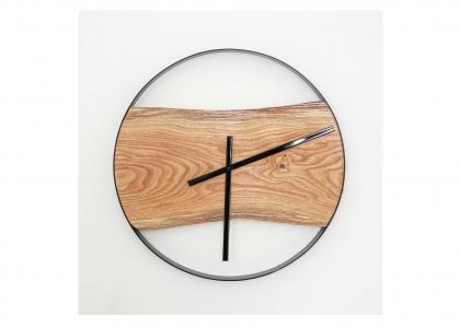 Часы с черной металлической окантовкой (wowbotanica) бежевый Wowbotanica. Цвет: бежевый